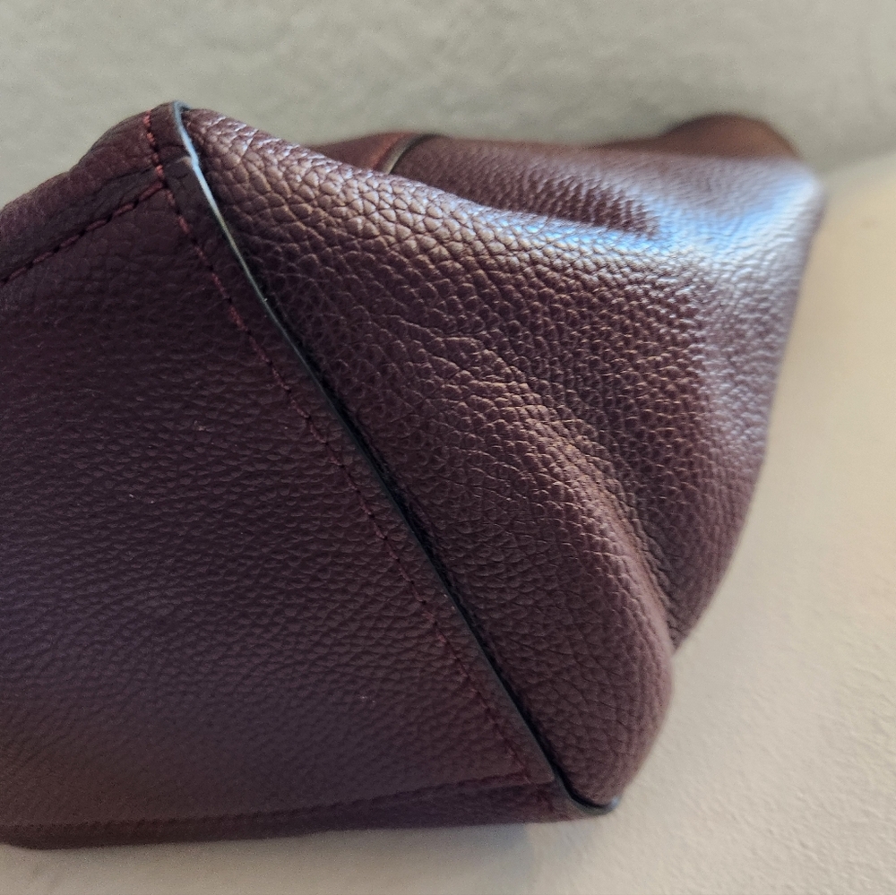Like New Coach Turnlock Mahogany Leather Shoulder Bag - Picture 13 of 15